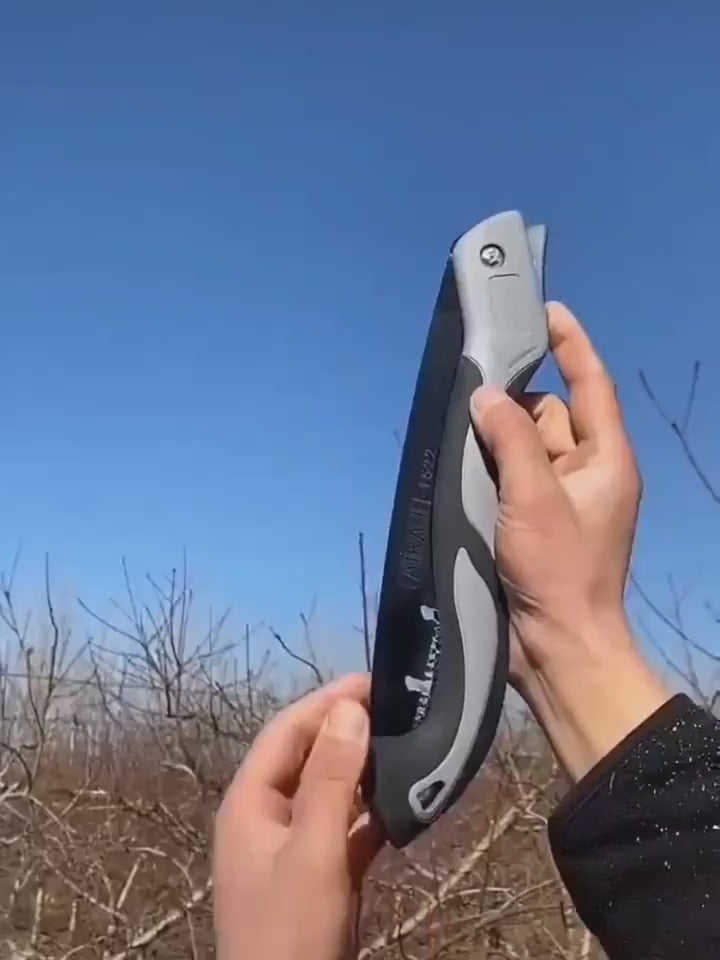 Industrial-Grade Folding Saw